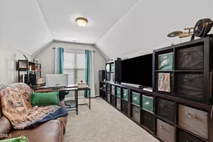 8035 Marsh Hollow Dr, Raleigh, NC 27616 - Photo 40