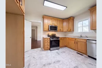 216 E Horne Street, Clayton, NC 27520 - Photo 8