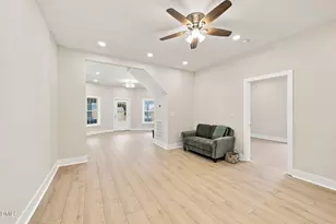 406 N Webb St, Selma, NC 27576 - Photo 16