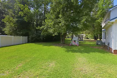 400 Thorndale Drive, Dunn, NC 28334 - Photo 34