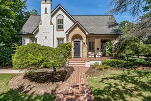 15 Henderson St, Raleigh, NC 27607 - Photo 2