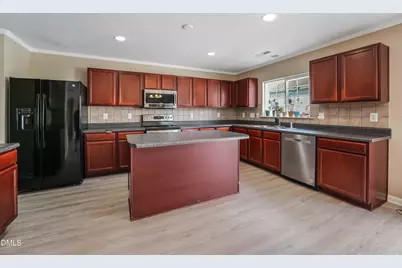 3221 Mackinac Island Lane, Raleigh, NC 27610 - Photo 10