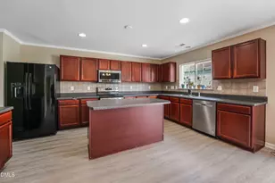 3221 Mackinac Island Ln, Raleigh, NC 27610 - Photo 10