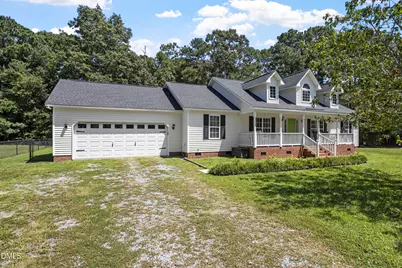 113 Tadley Court, Smithfield, NC 27577 - Photo 2