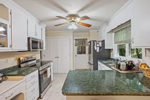 124 Stonehenge Dr, Clayton, NC 27520 - Photo 12