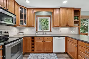 109 Keystone Dr, Cary, NC 27513 - Photo 16