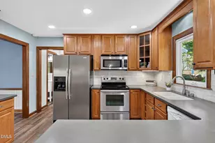 109 Keystone Dr, Cary, NC 27513 - Photo 14