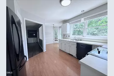 100 Drywood Place, Cary, NC 27513 - Photo 2