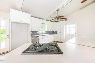 2919 Glebe Rd, Henderson, NC 27537 - Photo 2