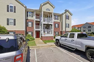 370 Bubble Creek Ct, Fayetteville, NC 28311 - Photo 2