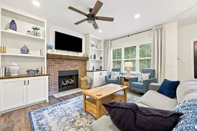 552 N Orange Street, Coats, NC 27521 - Photo 4