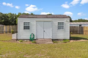24 Courtney Ln, Dunn, NC 28334 - Photo 32