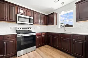 3721 Tifgreen Dr, Greenville, NC 27834 - Photo 6