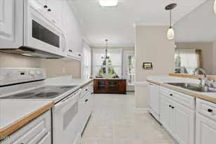 537 Hunter Way, Clayton, NC 27520 - Photo 10