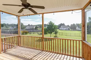75 Glen Oaks Dr, Youngsville, NC 27596 - Photo 2