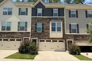 946 Channing Park Cir, Cary, NC 27519 - Photo 2