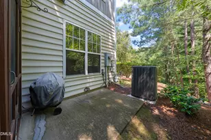 4961 Lady of the Lake Dr, Raleigh, NC 27612 - Photo 36