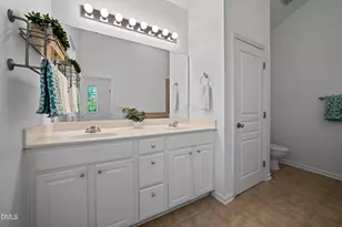 4961 Lady of the Lake Dr, Raleigh, NC 27612 - Photo 24