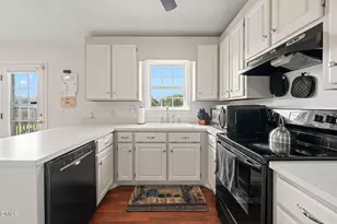 105 Marianna Pl, Garner, NC 27529 - Photo 6
