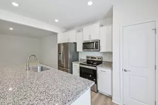 654 Sefton Park Dr, Zebulon, NC 27597 - Photo 18