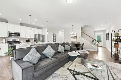 272 Deardom Way, Chapel Hill, NC 27516 - Photo 6