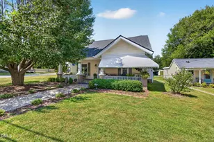 36 W Academy St, Wendell, NC 27591 - Photo 2
