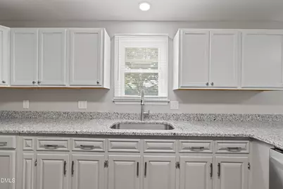 754 5 Points Road, Benson, NC 27504 - Photo 10