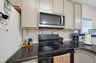 6912 Brigmore Ct, Raleigh, NC 27617 - Photo 12