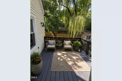 401 Banks Street, Graham, NC 27253 - Photo 10