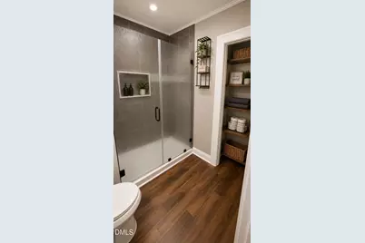 401 Banks Street, Graham, NC 27253 - Photo 18