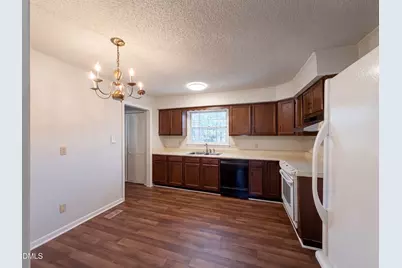 2101 Fordham Drive, Fayetteville, NC 28304 - Photo 2
