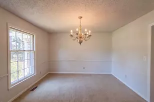 2101 Fordham Dr, Fayetteville, NC 28304 - Photo 10