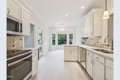 113 Prestwick Place, Cary, NC 27511 - Photo 12