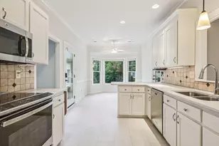 113 Prestwick Pl Pl, Cary, NC 27511 - Photo 12