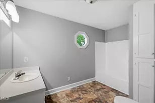 202 N Marion Dr, Goldsboro, NC 27534 - Photo 40