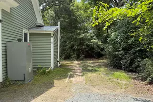 511 N Greensboro Street N, Carrboro, NC 27510 - Photo 18