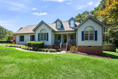 400 La Vista Court, Benson, NC 27504 - Photo 2
