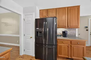 400 La Vista Ct, Benson, NC 27504 - Photo 14