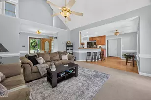 400 La Vista Ct, Benson, NC 27504 - Photo 8