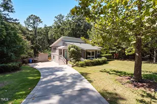 2519 Mirror Lake Dr, Fayetteville, NC 28303 - Photo 2