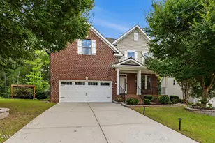 305 Herberts Corner Ct, Cary, NC 27513 - Photo 2