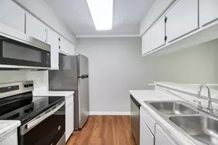 4304 Presley Ct, Raleigh, NC 27604 - Photo 12