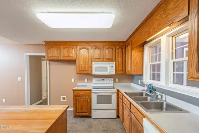 3220 N Shiloh Road, Garner, NC 27529 - Photo 12