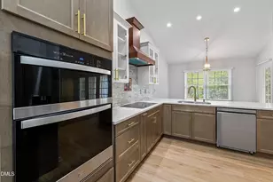 1201 Deptford Ct, Raleigh, NC 27609 - Photo 20