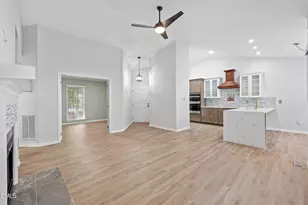 1201 Deptford Ct, Raleigh, NC 27609 - Photo 12