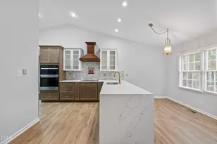 1201 Deptford Ct, Raleigh, NC 27609 - Photo 14