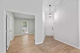 1201 Deptford Ct, Raleigh, NC 27609 - Photo 8