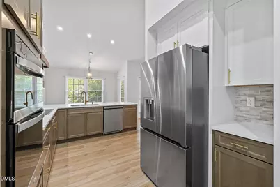 1201 Deptford Court, Raleigh, NC 27609 - Photo 10