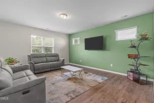 320 W Copenhaver Dr, Clayton, NC 27527 - Photo 16