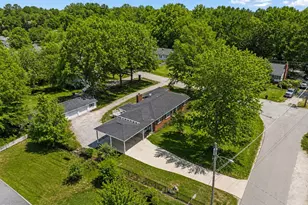 221 E Winston St, Youngsville, NC 27596 - Photo 2